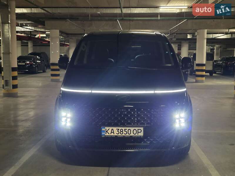 Мінівен Hyundai Staria 2024 в Києві