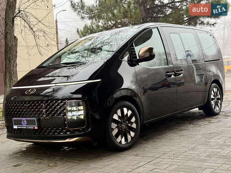 Мінівен Hyundai Staria 2022 в Дніпрі