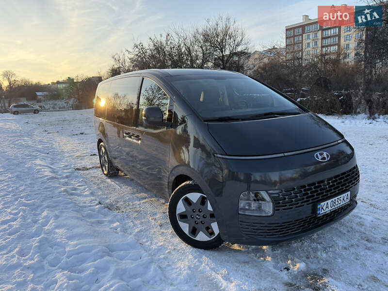 Мінівен Hyundai Staria 2021 в Чернігові