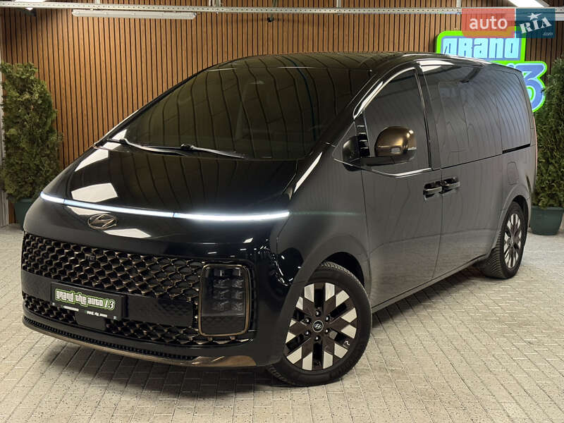 Минивэн Hyundai Staria 2022 в Киеве