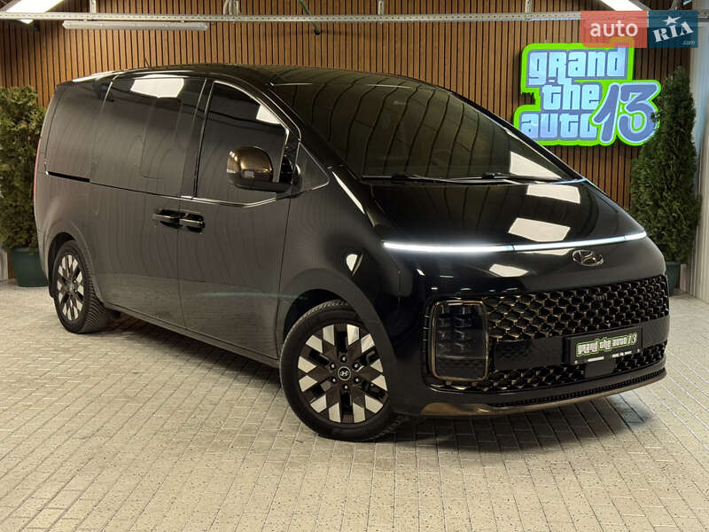 Минивэн Hyundai Staria 2022 в Киеве