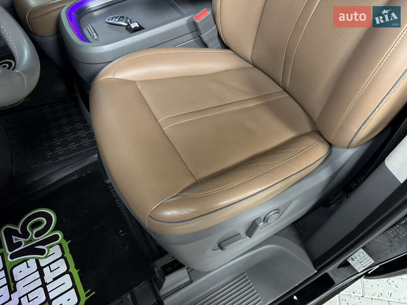 Минивэн Hyundai Staria 2022 в Киеве