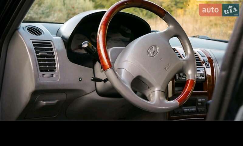 Внедорожник / Кроссовер Hyundai Terracan 2004 в Овруче