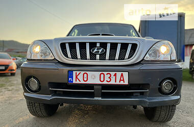 Внедорожник / Кроссовер Hyundai Terracan 2003 в Хусте