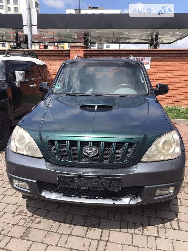 Внедорожник / Кроссовер Hyundai Terracan 2003 в Тысменице