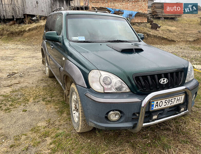 Внедорожник / Кроссовер Hyundai Terracan 2001 в Буковеле