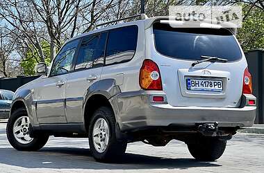 Внедорожник / Кроссовер Hyundai Terracan 2003 в 