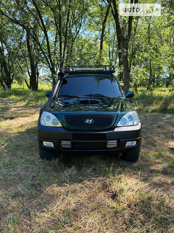 Позашляховик / Кросовер Hyundai Terracan 2004 в Харкові