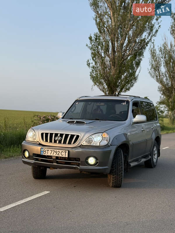 Внедорожник / Кроссовер Hyundai Terracan 2003 в Бобринце