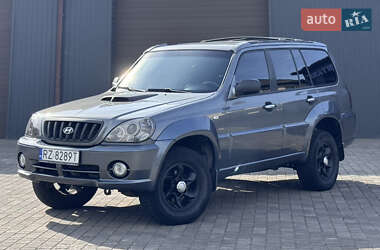 Внедорожник / Кроссовер Hyundai Terracan 2003 в Сарнах