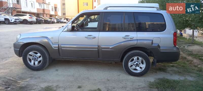 Позашляховик / Кросовер Hyundai Terracan 2004 в Тернополі