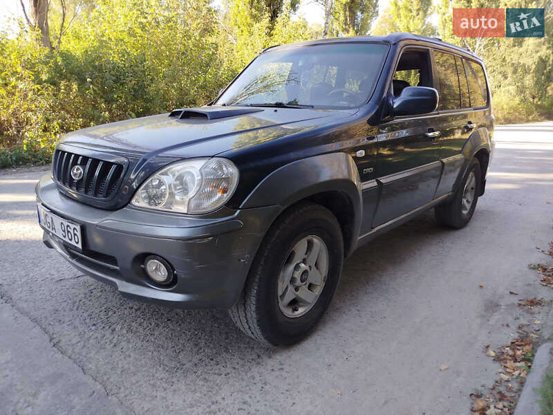 Позашляховик / Кросовер Hyundai Terracan 2004 в Кам'янець-Подільському