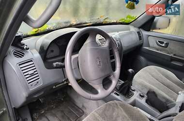 Внедорожник / Кроссовер Hyundai Terracan 2001 в Днепре