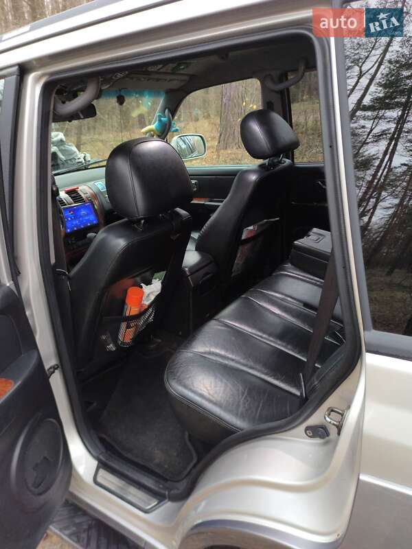Внедорожник / Кроссовер Hyundai Terracan 2004 в Изюме фото 8 Внедорожник / Кроссовер Hyundai Terracan 2004 в Изюме