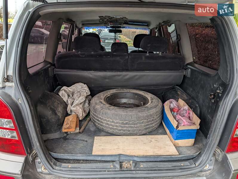 Внедорожник / Кроссовер Hyundai Terracan 2003 в Вишневом фото 8 Внедорожник / Кроссовер Hyundai Terracan 2003 в Вишневом