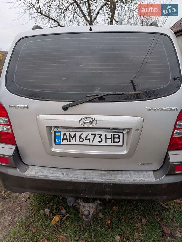 Внедорожник / Кроссовер Hyundai Terracan 2003 в Вишневом фото 12 Внедорожник / Кроссовер Hyundai Terracan 2003 в Вишневом