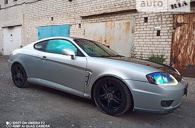 Купе Hyundai Tiburon 2006 в Дніпрі