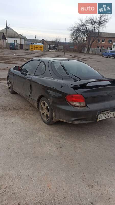 Купе Hyundai Tiburon 2000 в Полтаві
