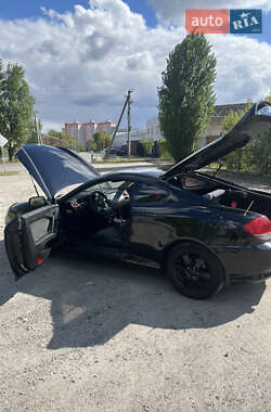 Купе Hyundai Tiburon 2004 в 