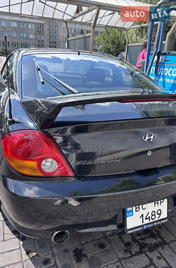 Купе Hyundai Tiburon 2003 в 