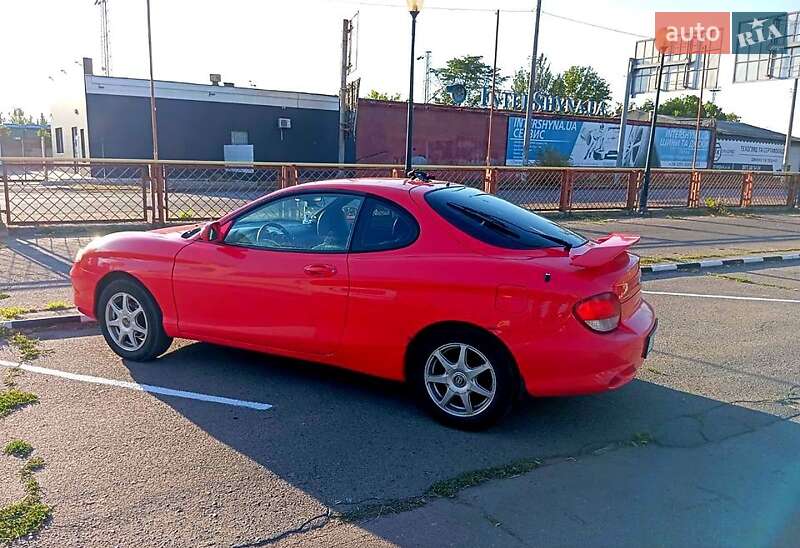 Hyundai Tiburon 2001