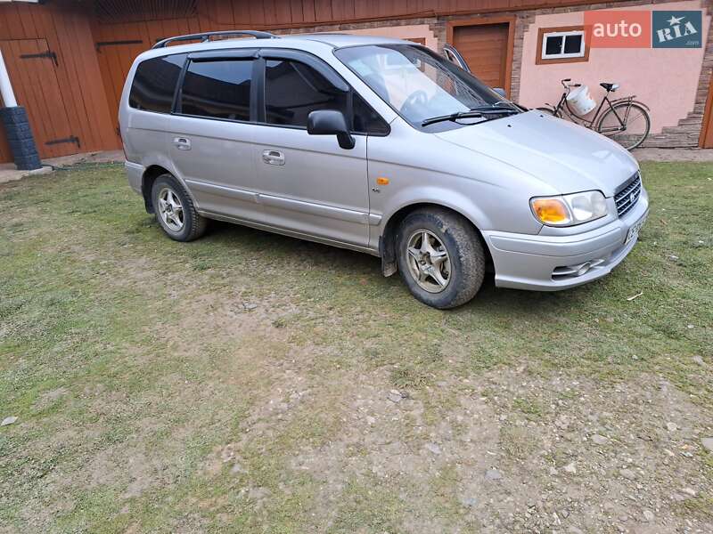 Минивэн Hyundai Trajet 2002 в Черновцах