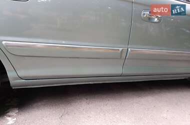 Минивэн Hyundai Trajet 2005 в 