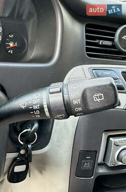 Минивэн Hyundai Trajet 2006 в 