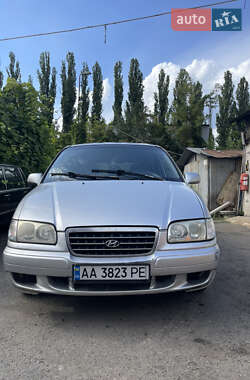 Минивэн Hyundai Trajet 2001 в Киеве