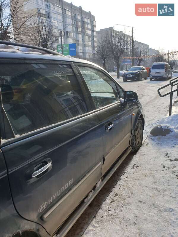 Минивэн Hyundai Trajet 2003 в Черновцах