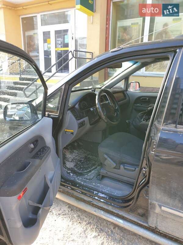 Минивэн Hyundai Trajet 2003 в Черновцах