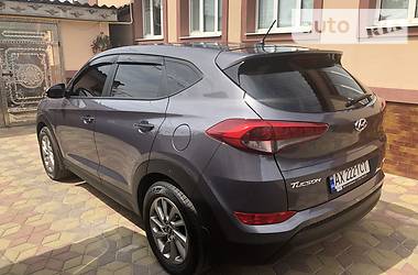 Позашляховик / Кросовер Hyundai Tucson 2016 в Харкові