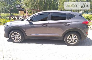 Позашляховик / Кросовер Hyundai Tucson 2016 в Харкові