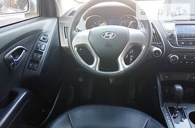 Позашляховик / Кросовер Hyundai Tucson 2011 в 
