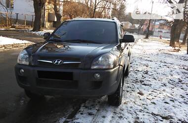 Позашляховик / Кросовер Hyundai Tucson 2011 в Умані