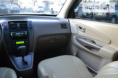 Позашляховик / Кросовер Hyundai Tucson 2008 в 