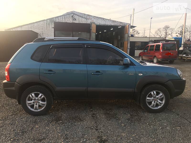 Позашляховик / Кросовер Hyundai Tucson 2006 в Львові