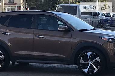 Позашляховик / Кросовер Hyundai Tucson 2015 в 