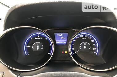 Позашляховик / Кросовер Hyundai Tucson 2011 в 