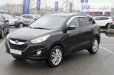 Внедорожник / Кроссовер Hyundai Tucson 2011 в 