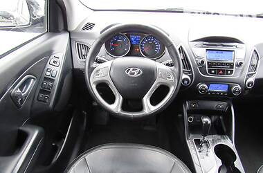 Внедорожник / Кроссовер Hyundai Tucson 2011 в 