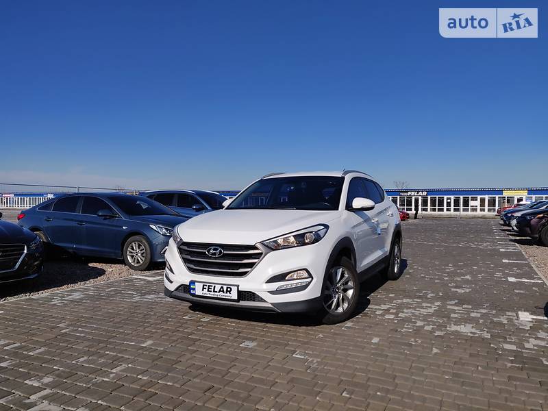 Позашляховик / Кросовер Hyundai Tucson 2015 в 