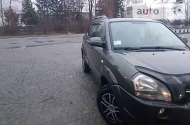 Позашляховик / Кросовер Hyundai Tucson 2008 в 