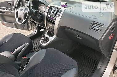 Позашляховик / Кросовер Hyundai Tucson 2008 в 