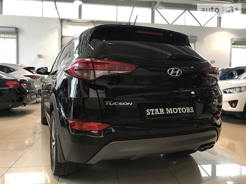 Позашляховик / Кросовер Hyundai Tucson 2015 в Одесі