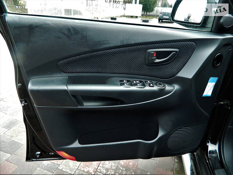 Позашляховик / Кросовер Hyundai Tucson 2006 в Рівному фото 13 Позашляховик / Кросовер Hyundai Tucson 2006 в Рівному