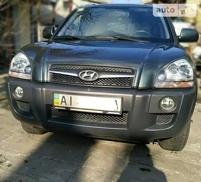 Позашляховик / Кросовер Hyundai Tucson 2012 в 