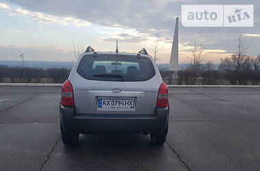 Позашляховик / Кросовер Hyundai Tucson 2007 в 