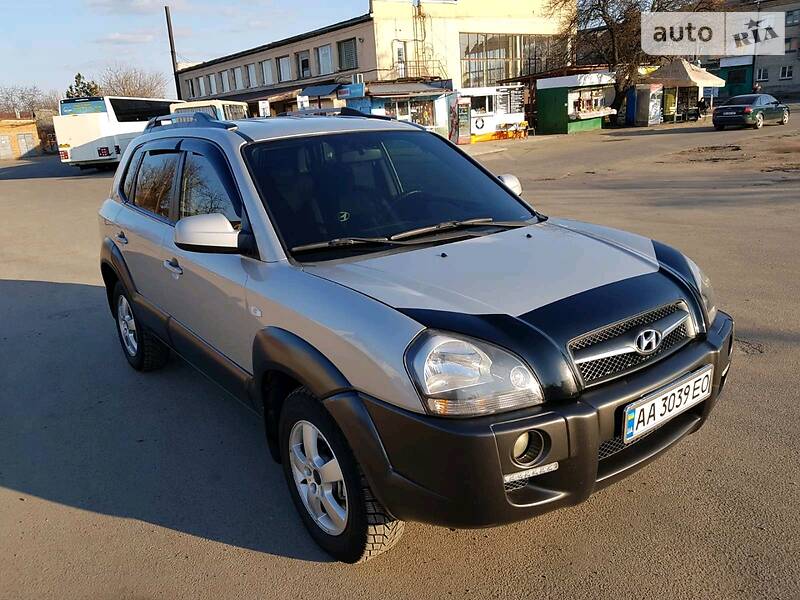 Позашляховик / Кросовер Hyundai Tucson 2008 в 