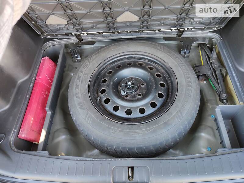 Позашляховик / Кросовер Hyundai Tucson 2007 в Кривому Розі фото 32 Позашляховик / Кросовер Hyundai Tucson 2007 в Кривому Розі